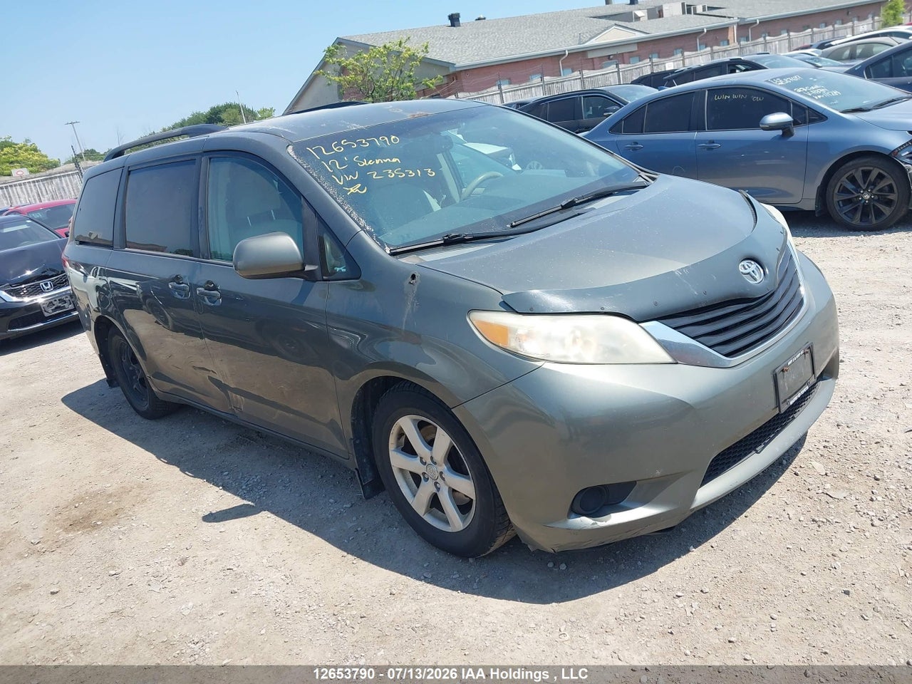 2012 TOYOTA SIENNA LE thumbnail 2
