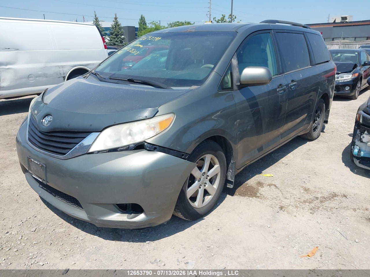 2012 TOYOTA SIENNA LE thumbnail 7