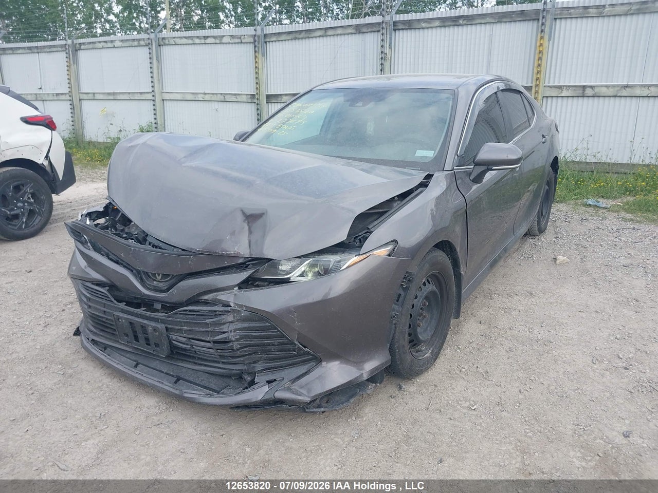 2019 TOYOTA CAMRY thumbnail 3