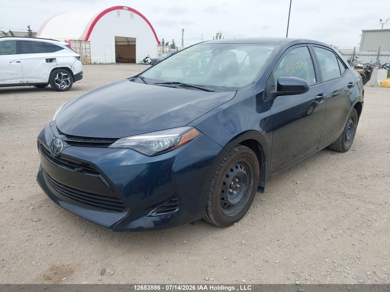 2018 TOYOTA COROLLA LE thumbnail 3