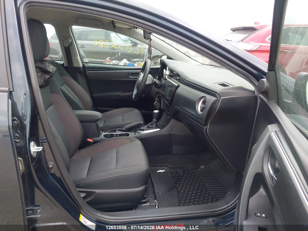 2018 TOYOTA COROLLA LE thumbnail 6