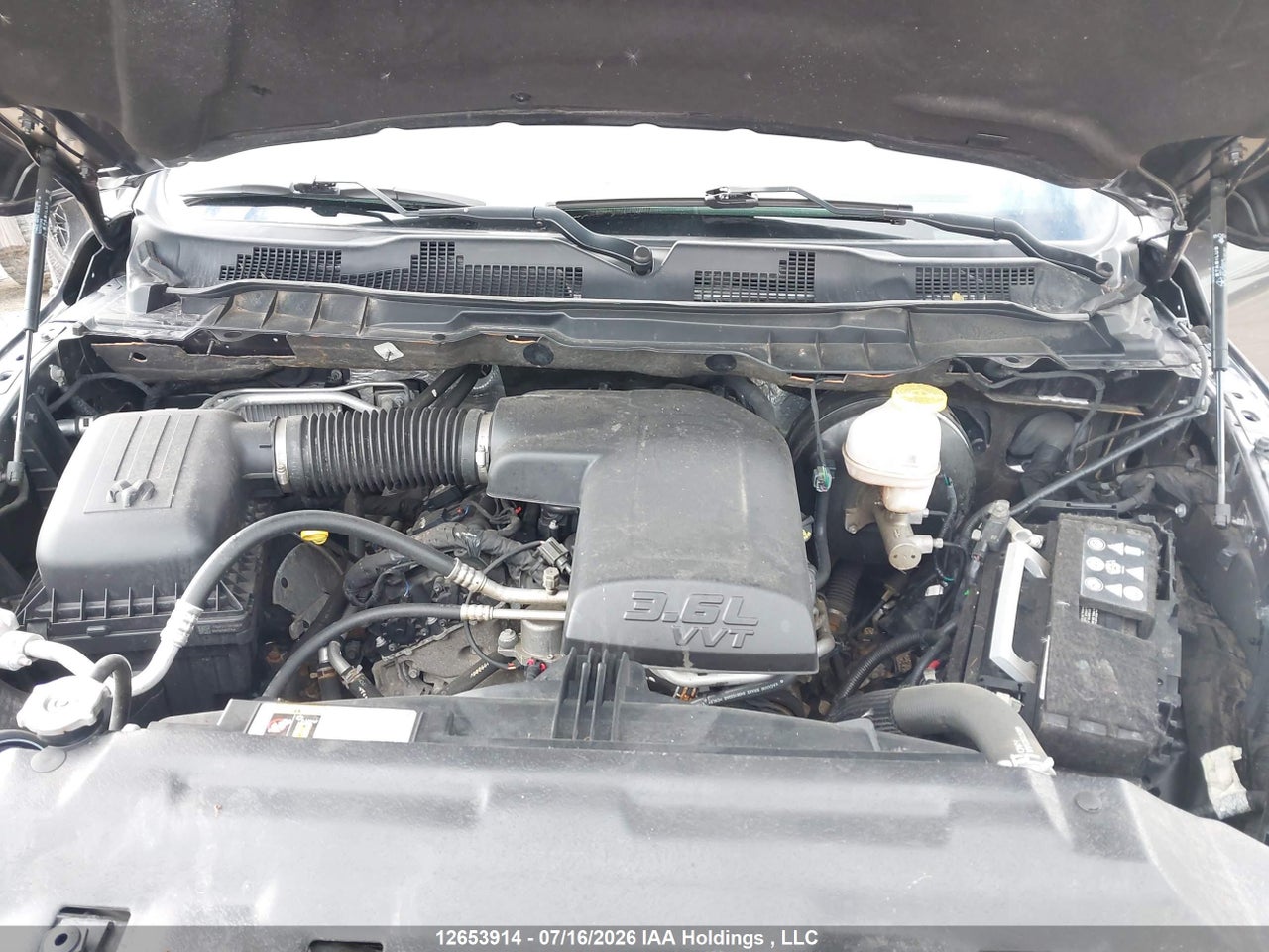 2022 RAM 1500 CLASSIC SLT thumbnail 11