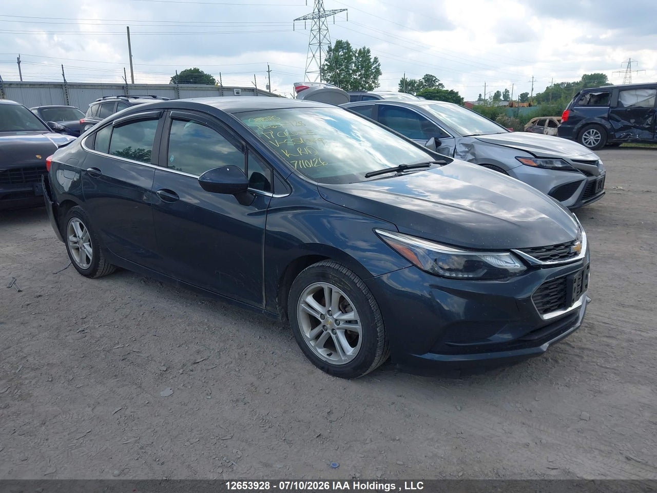 2017 CHEVROLET CRUZE LT thumbnail 2