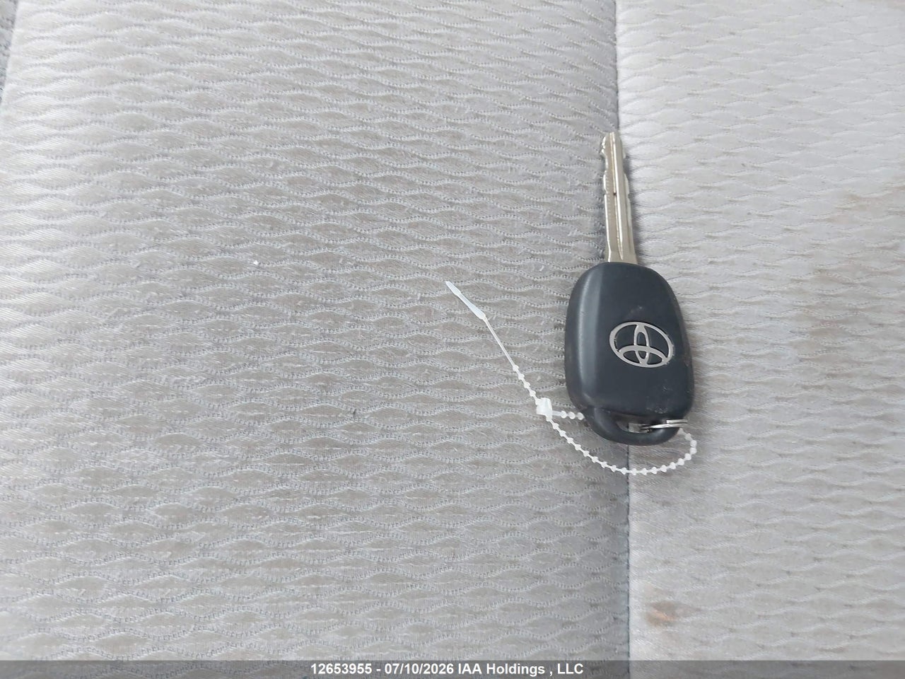 2016 TOYOTA COROLLA LE thumbnail 12