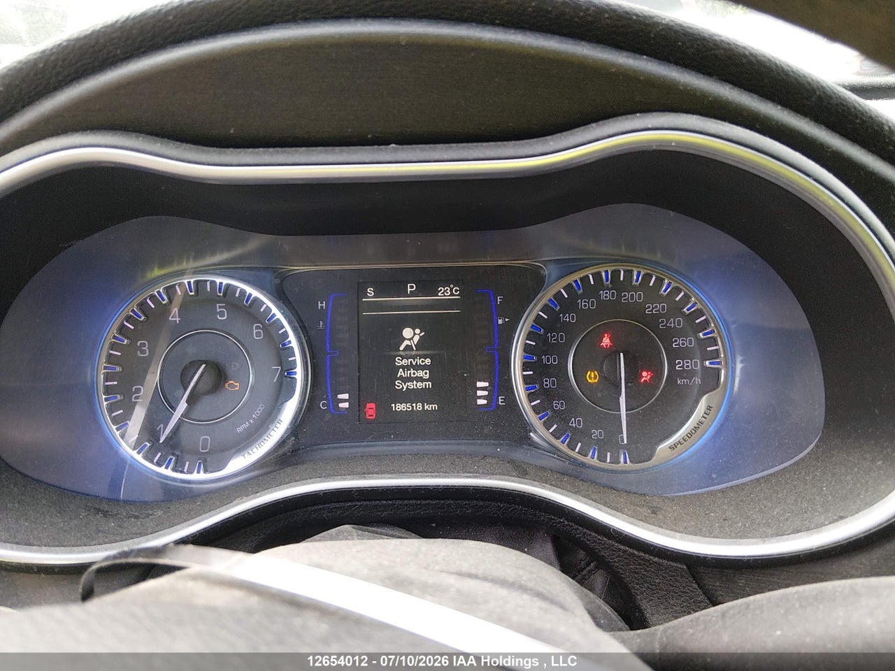 2016 CHRYSLER 200 LX thumbnail 8