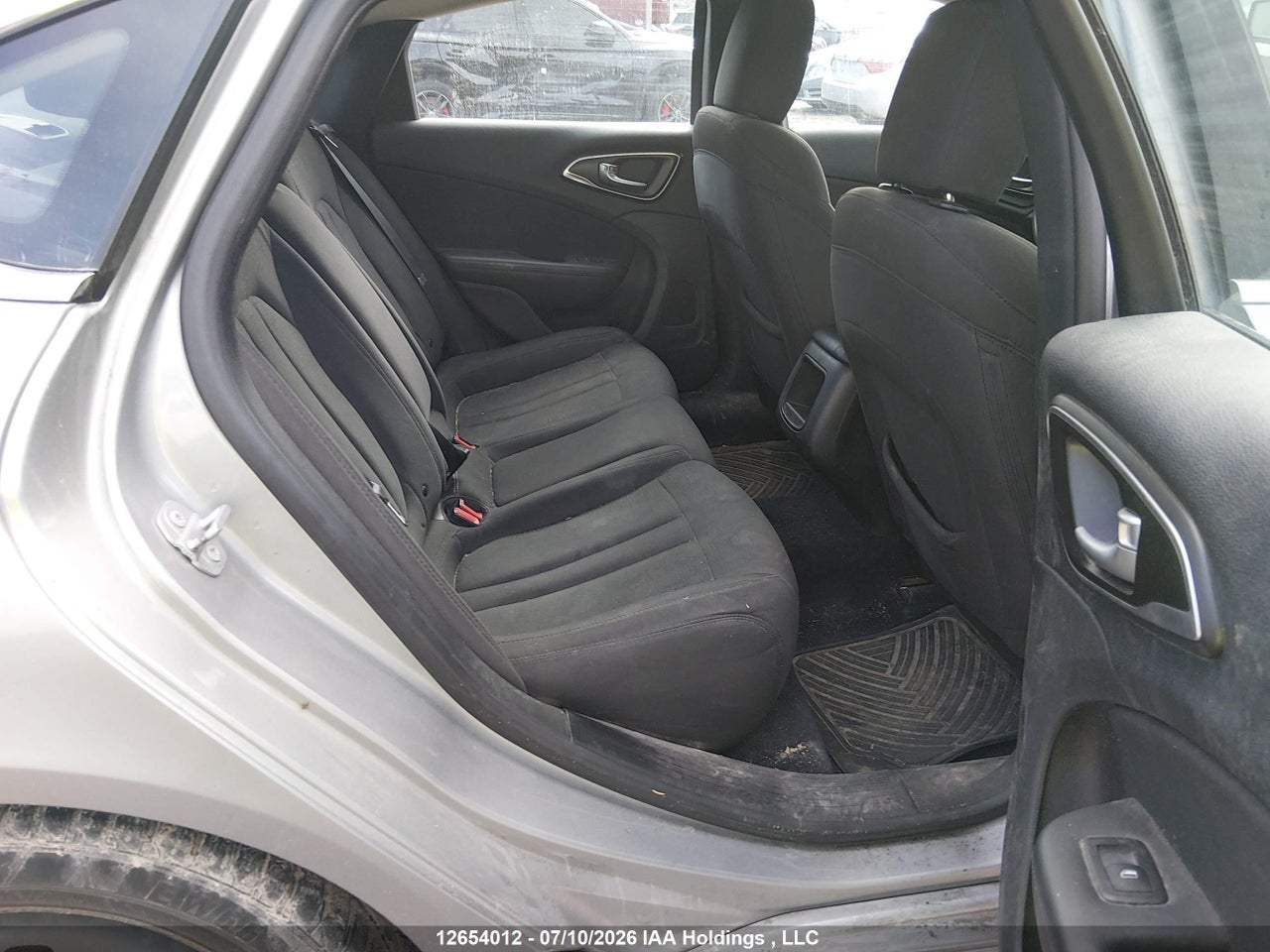 2016 CHRYSLER 200 LX thumbnail 9