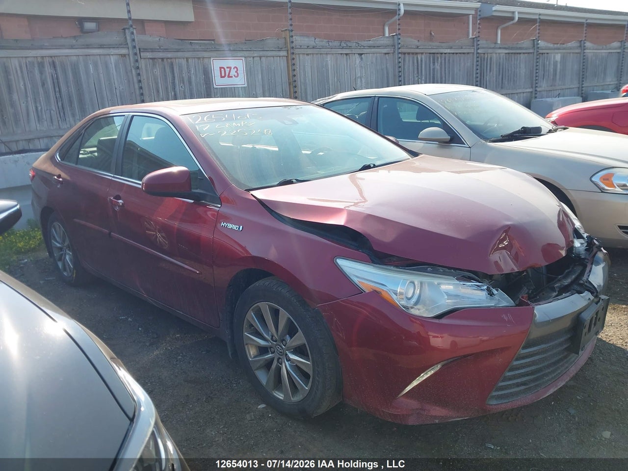 2017 TOYOTA CAMRY HYBRID/LE/XLE/SE thumbnail 2