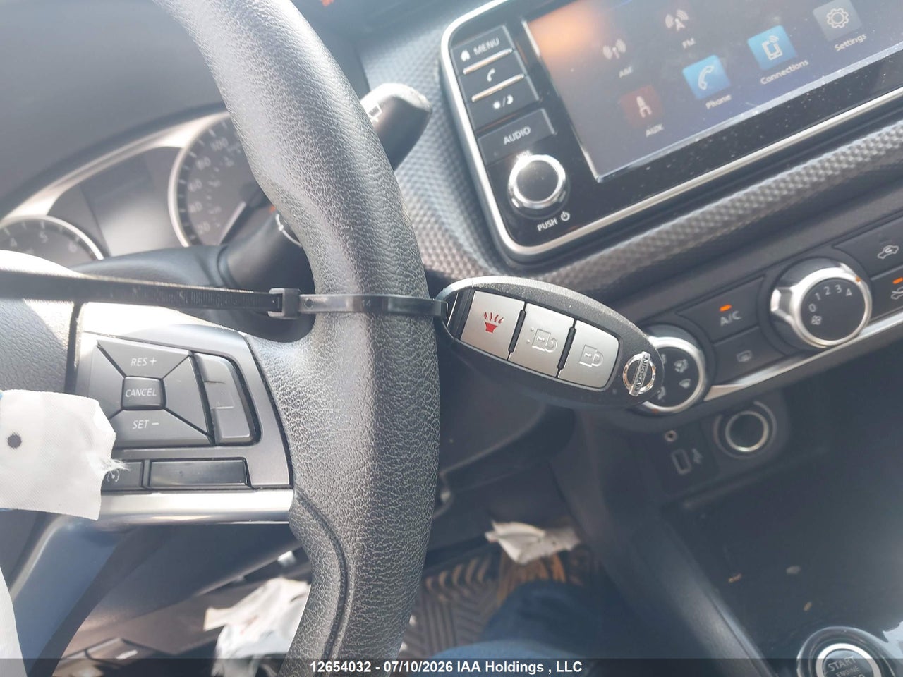 2020 NISSAN KICKS S thumbnail 12