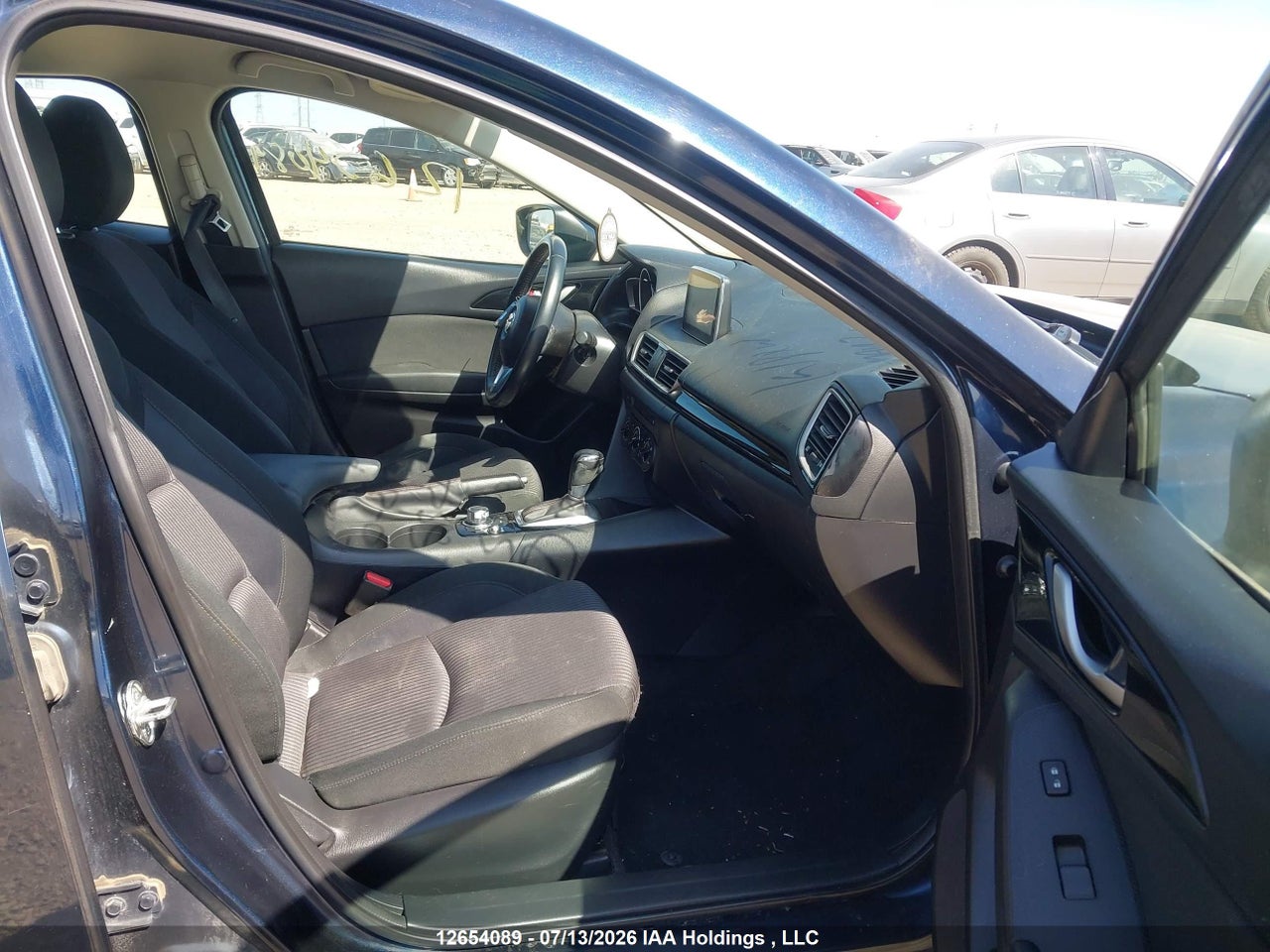 2015 MAZDA MAZDA3 GS thumbnail 6