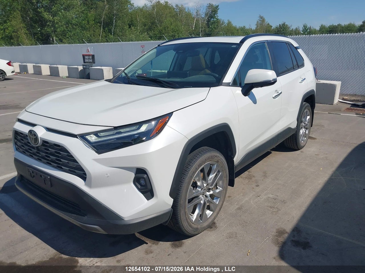 2024 TOYOTA RAV4 LIMITED thumbnail 7