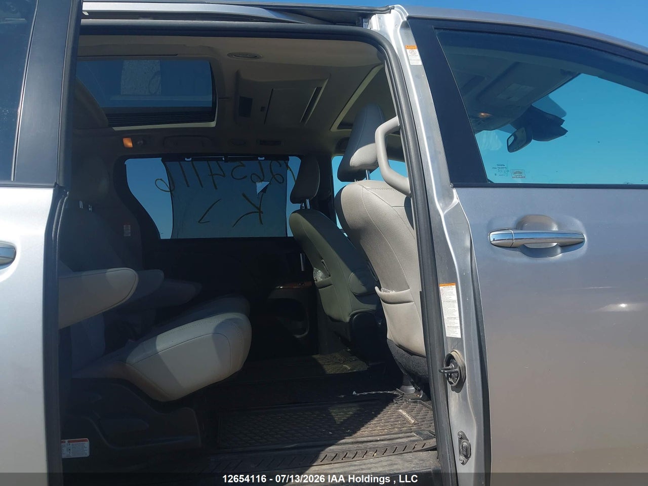2018 TOYOTA SIENNA thumbnail 9