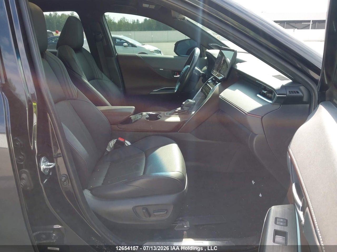 2024 TOYOTA venza limited thumbnail 6