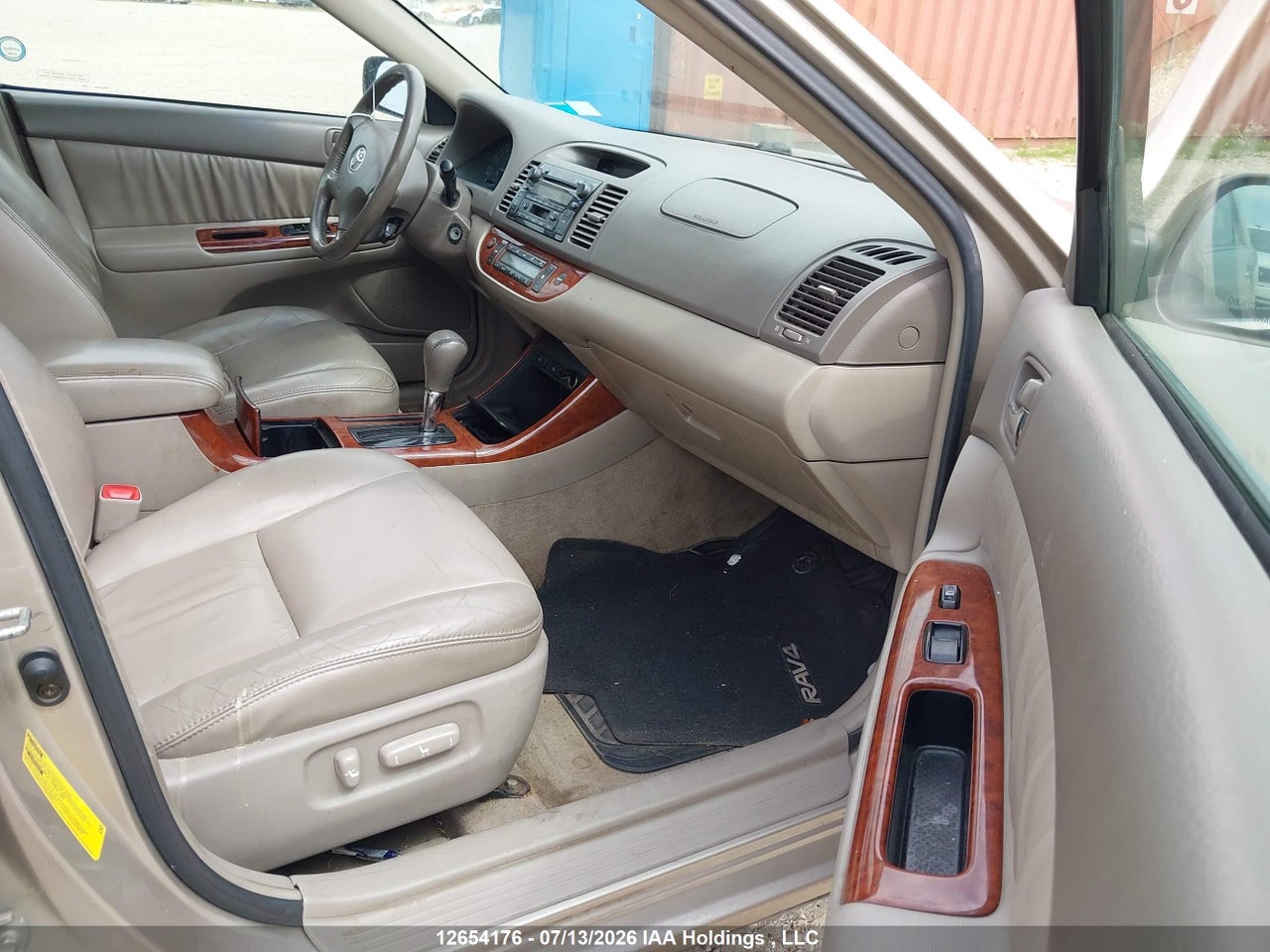 2004 TOYOTA CAMRY LE/XLE/SE thumbnail 6