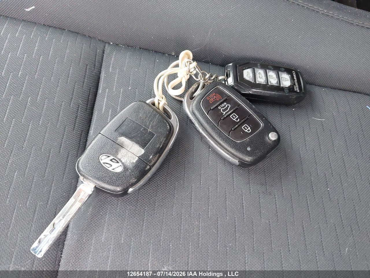 KM8J2CA45KU870819 · 2019 HYUNDAI TUCSON SE · 11/12
