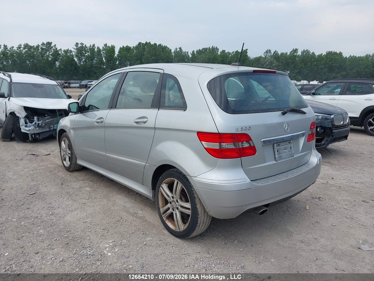 2011 MERCEDES BENZ B200 thumbnail 4