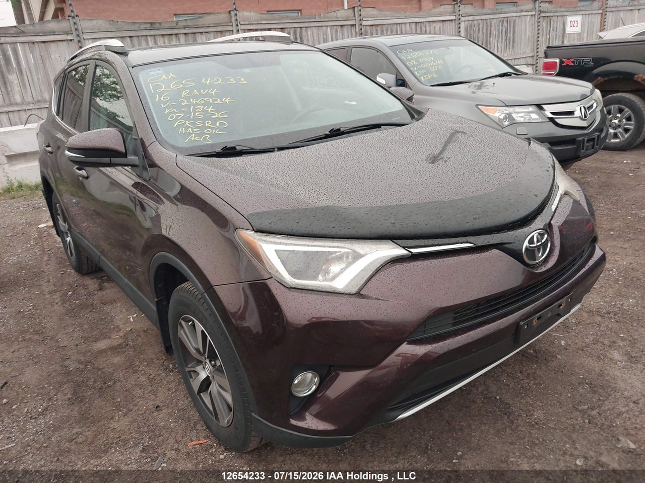2016 TOYOTA RAV4 XLE thumbnail 2