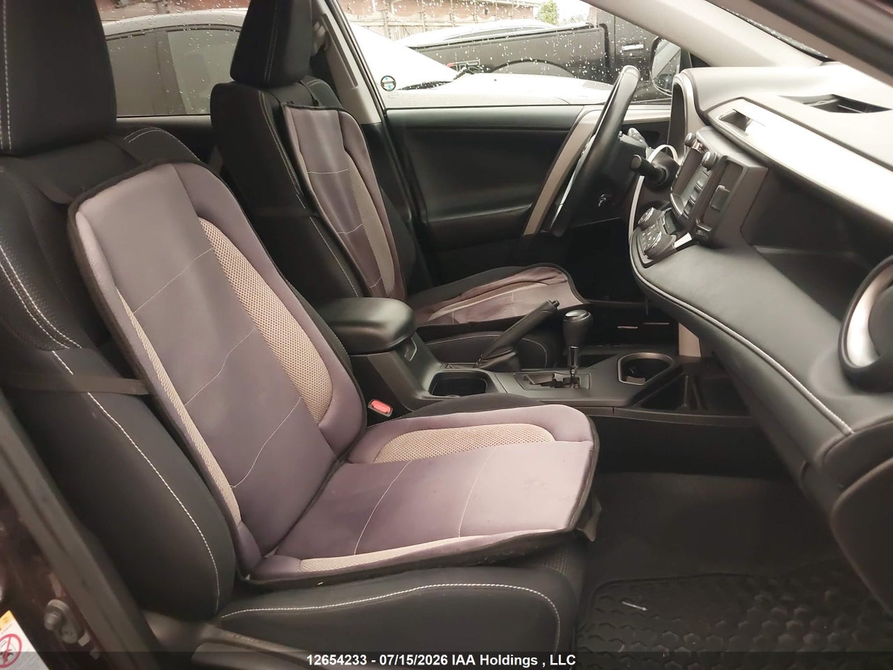 2016 TOYOTA RAV4 XLE thumbnail 6