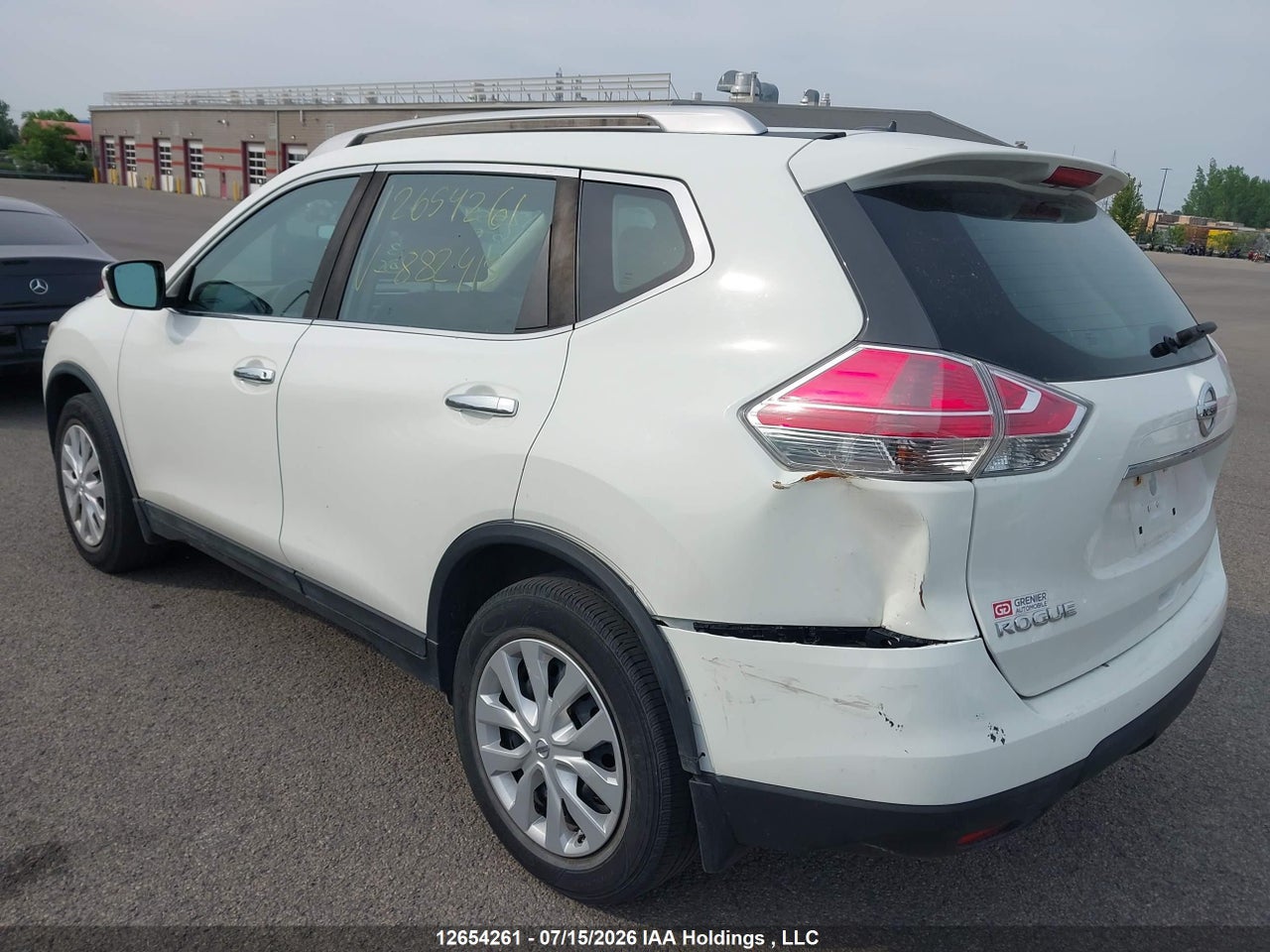 2016 NISSAN ROGUE S/SV thumbnail 4