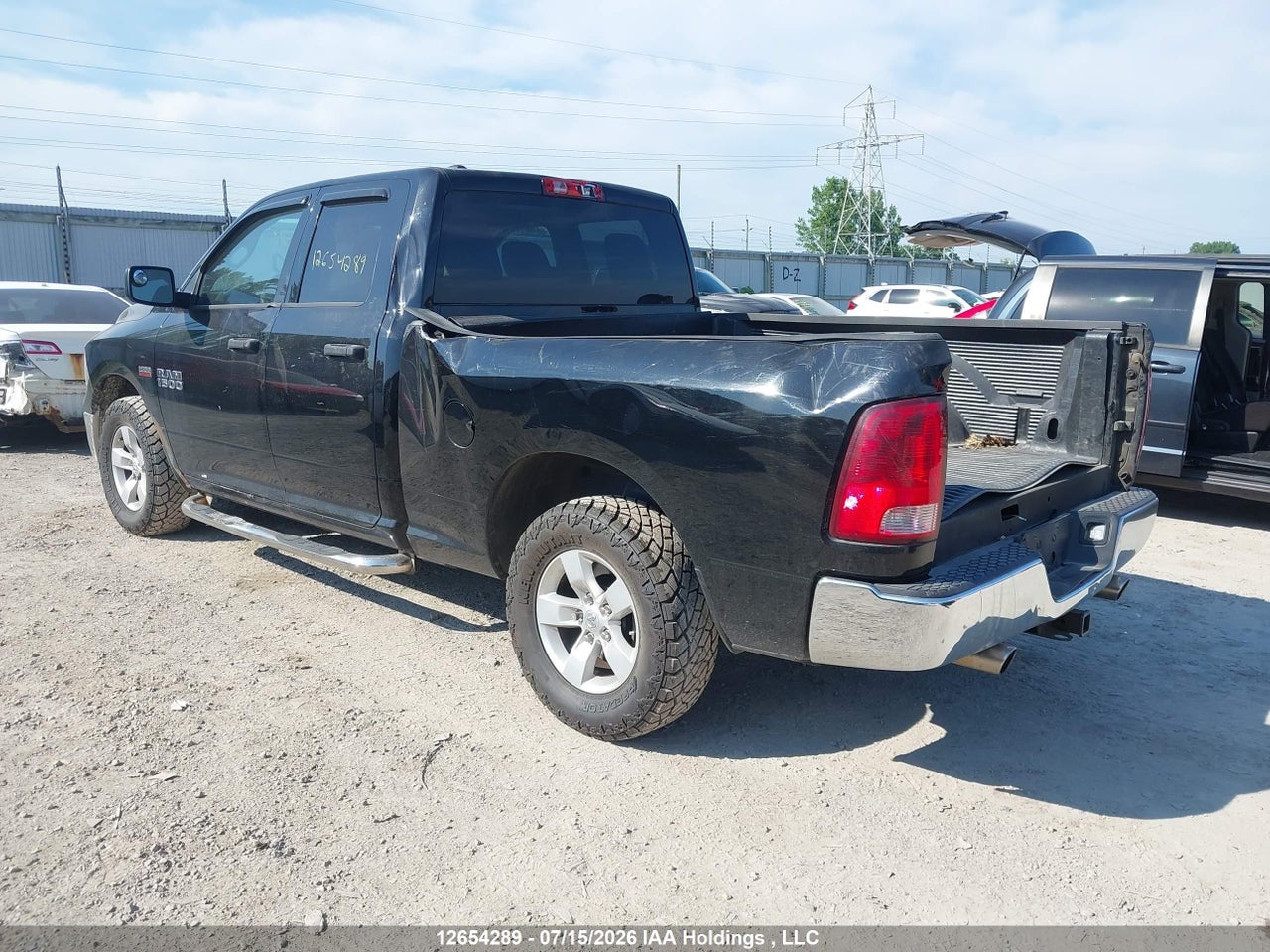 2014 RAM 1500 ST thumbnail 4