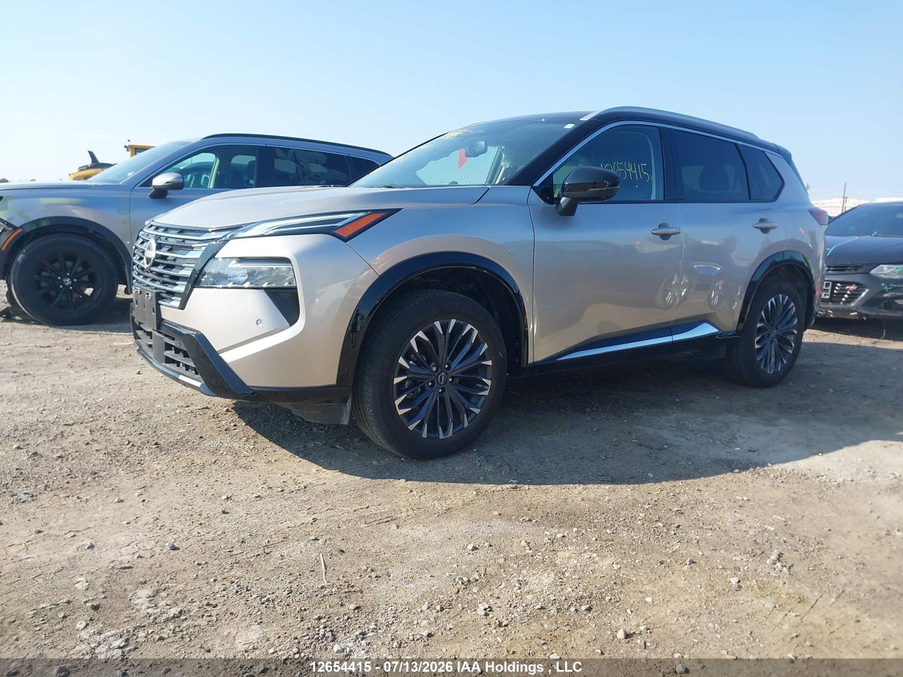 2024 NISSAN ROGUE PLATINUM thumbnail 3