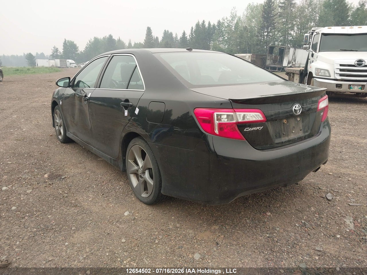 2014 TOYOTA CAMRY SE thumbnail 4