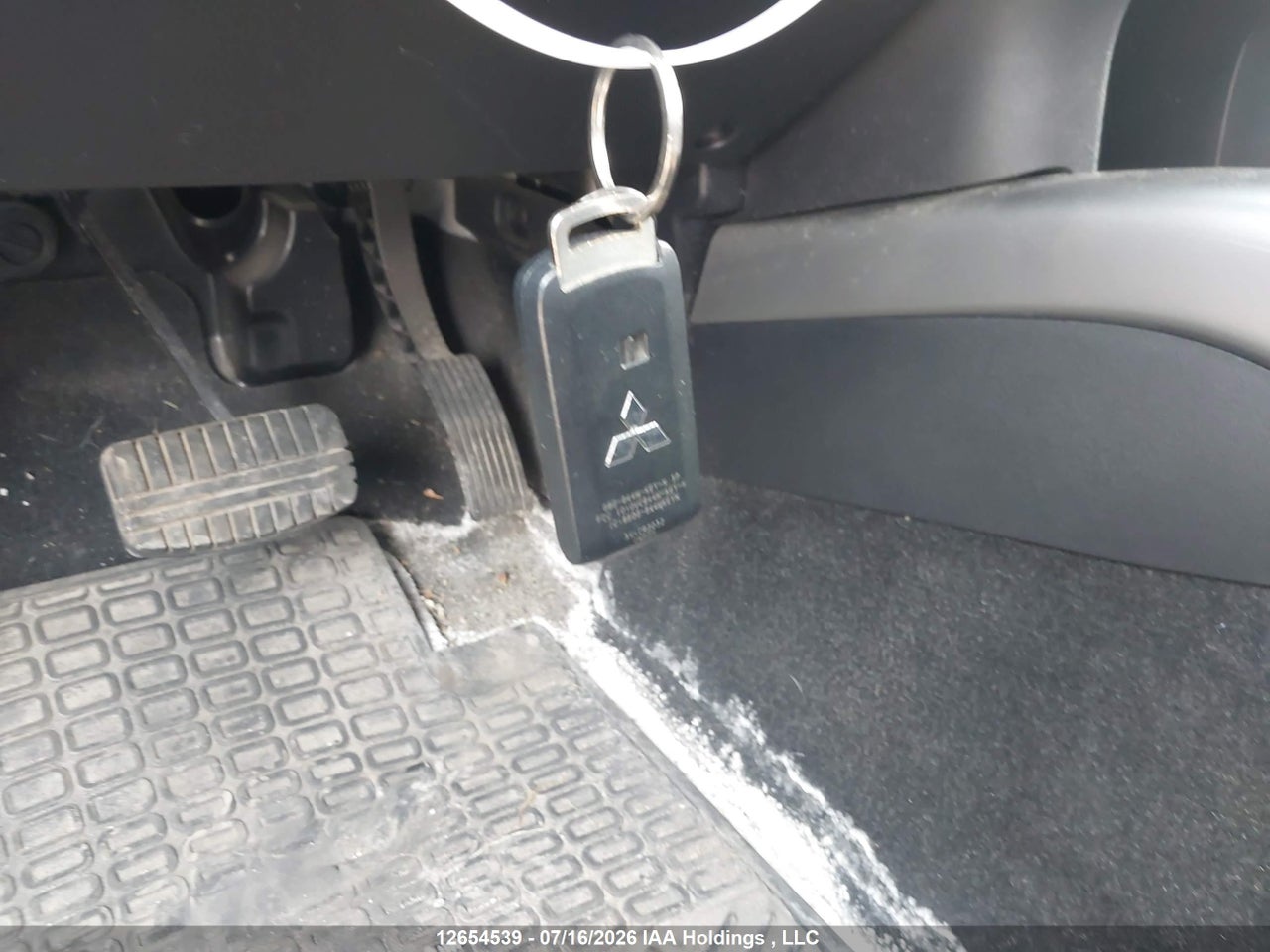 2013 MITSUBISHI OUTLANDER XLS thumbnail 12