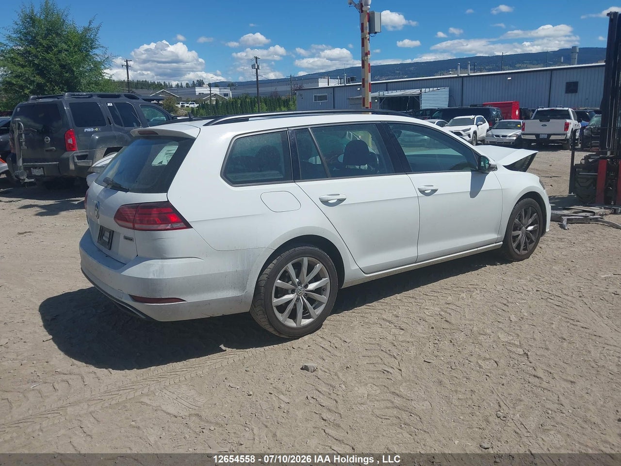2019 VOLKSWAGEN GOLF SPORTWAGEN S thumbnail 5
