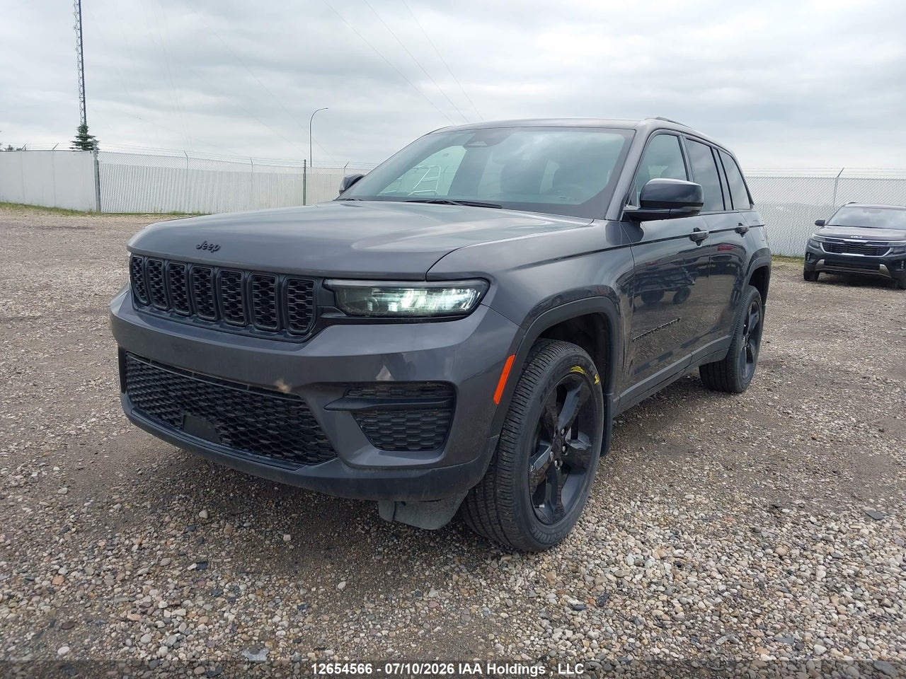2024 JEEP GRAND CHEROKEE LAREDO/ALTITUDE thumbnail 3