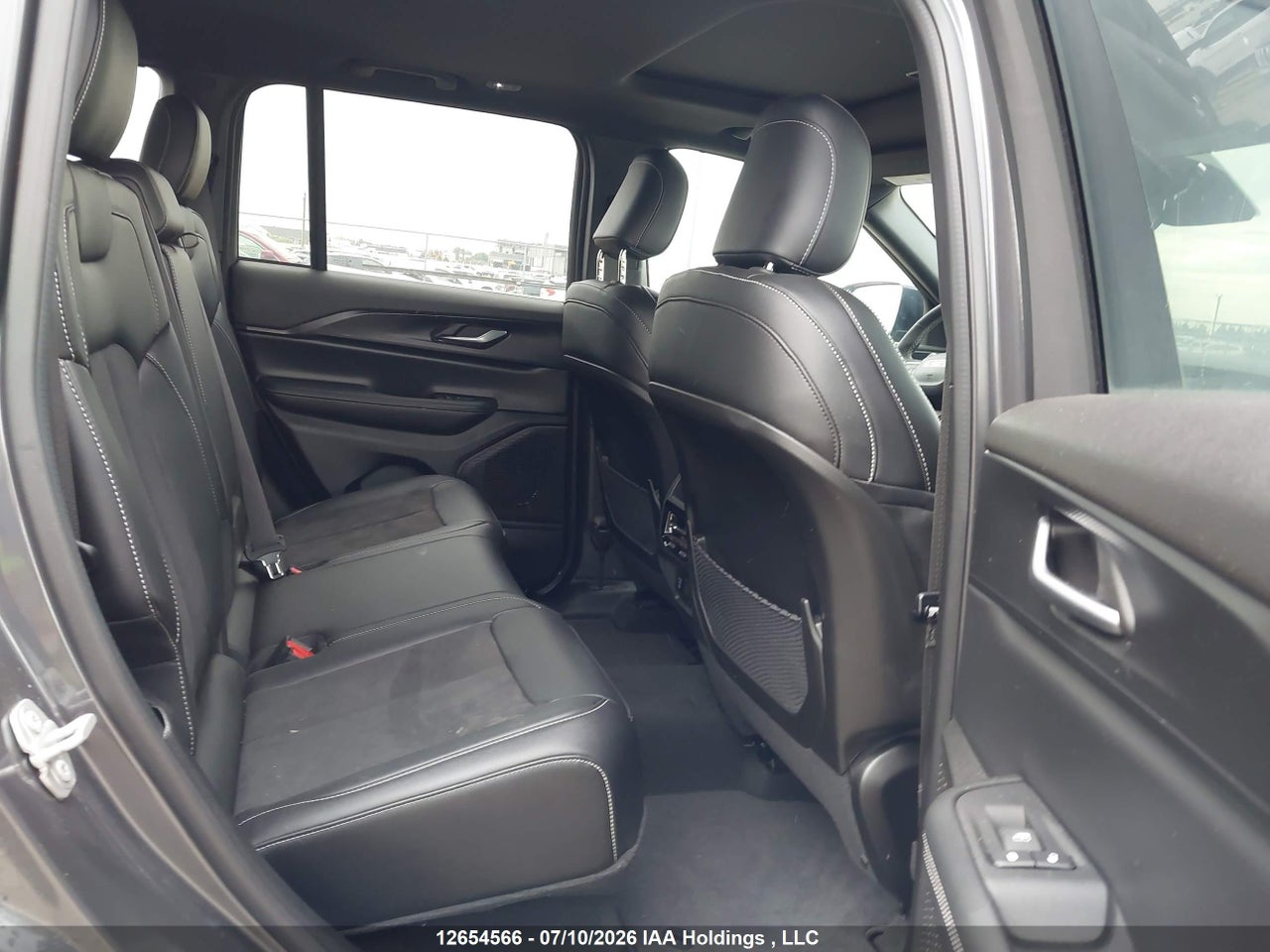 2024 JEEP GRAND CHEROKEE LAREDO/ALTITUDE thumbnail 9