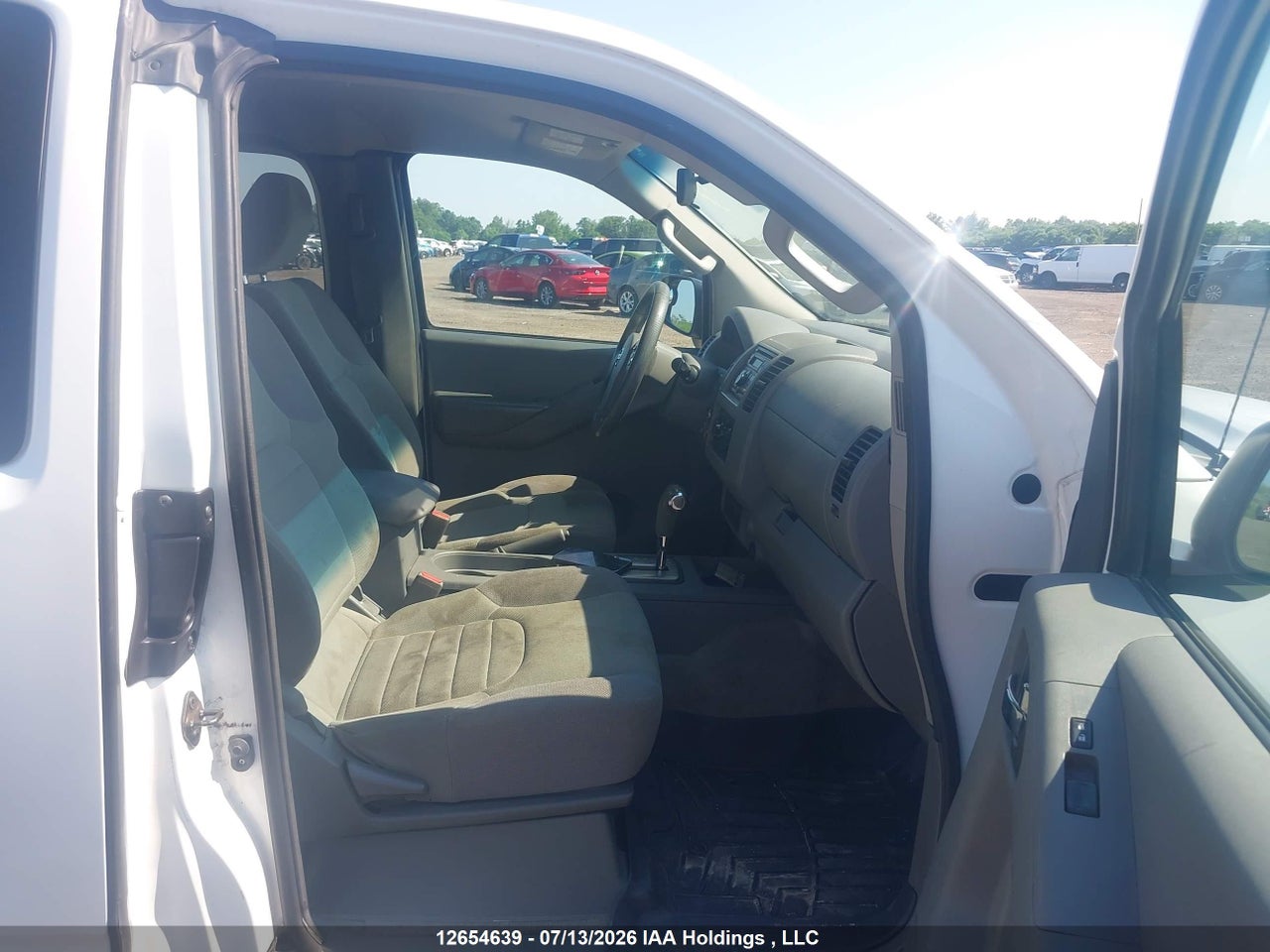 2013 NISSAN FRONTIER thumbnail 6