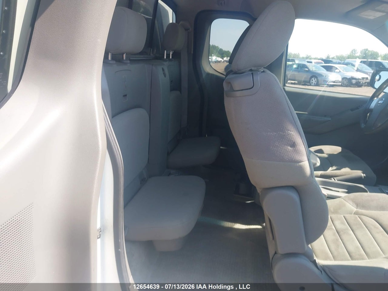 2013 NISSAN FRONTIER thumbnail 9
