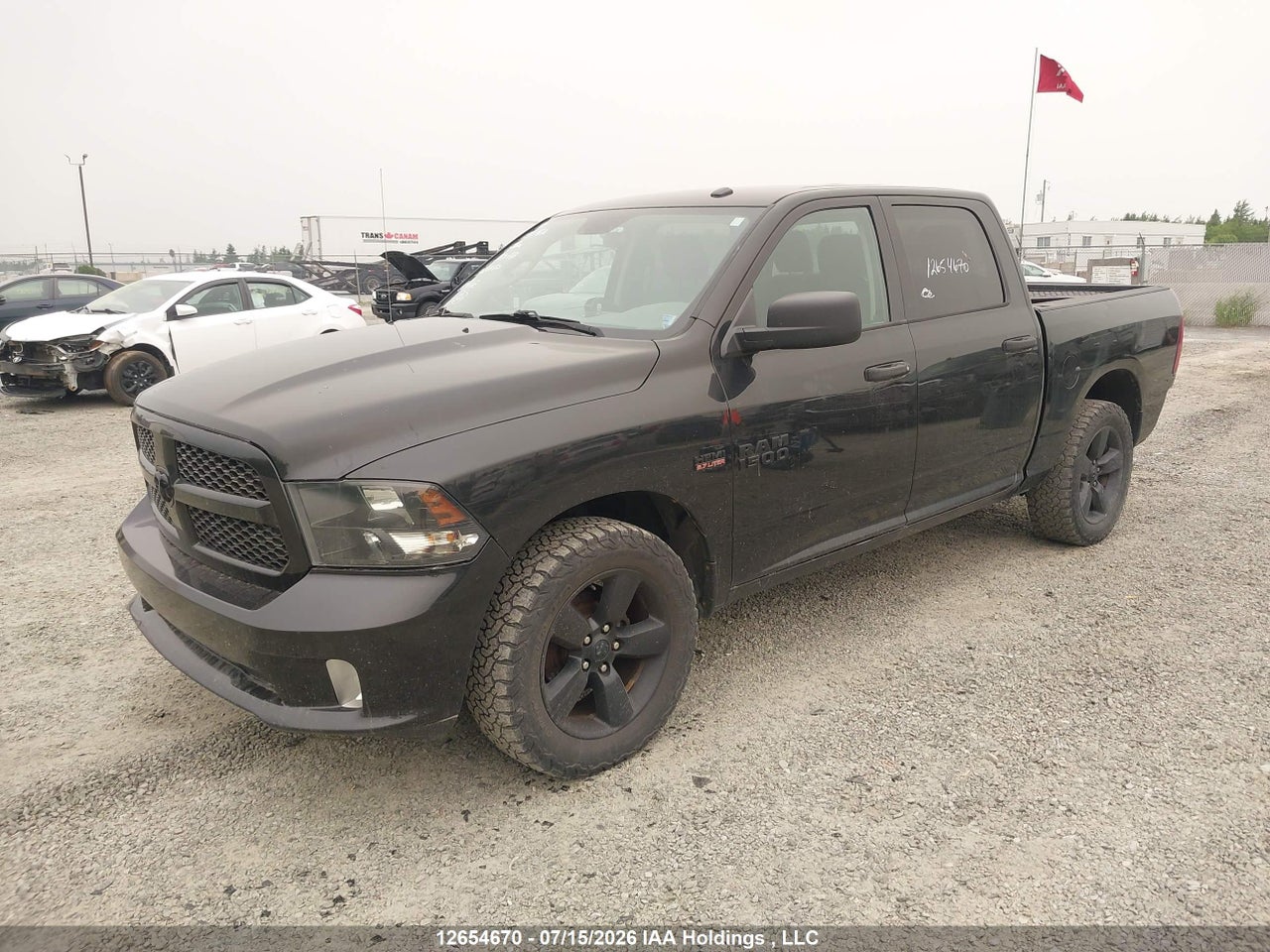 2017 RAM 1500 ST thumbnail 3