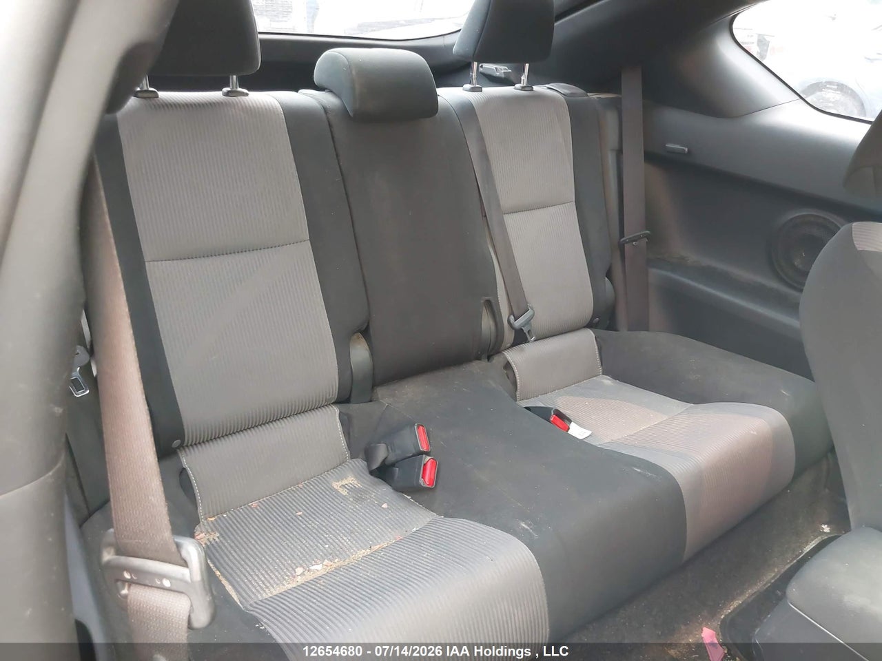 2015 TOYOTA SCION TC thumbnail 9
