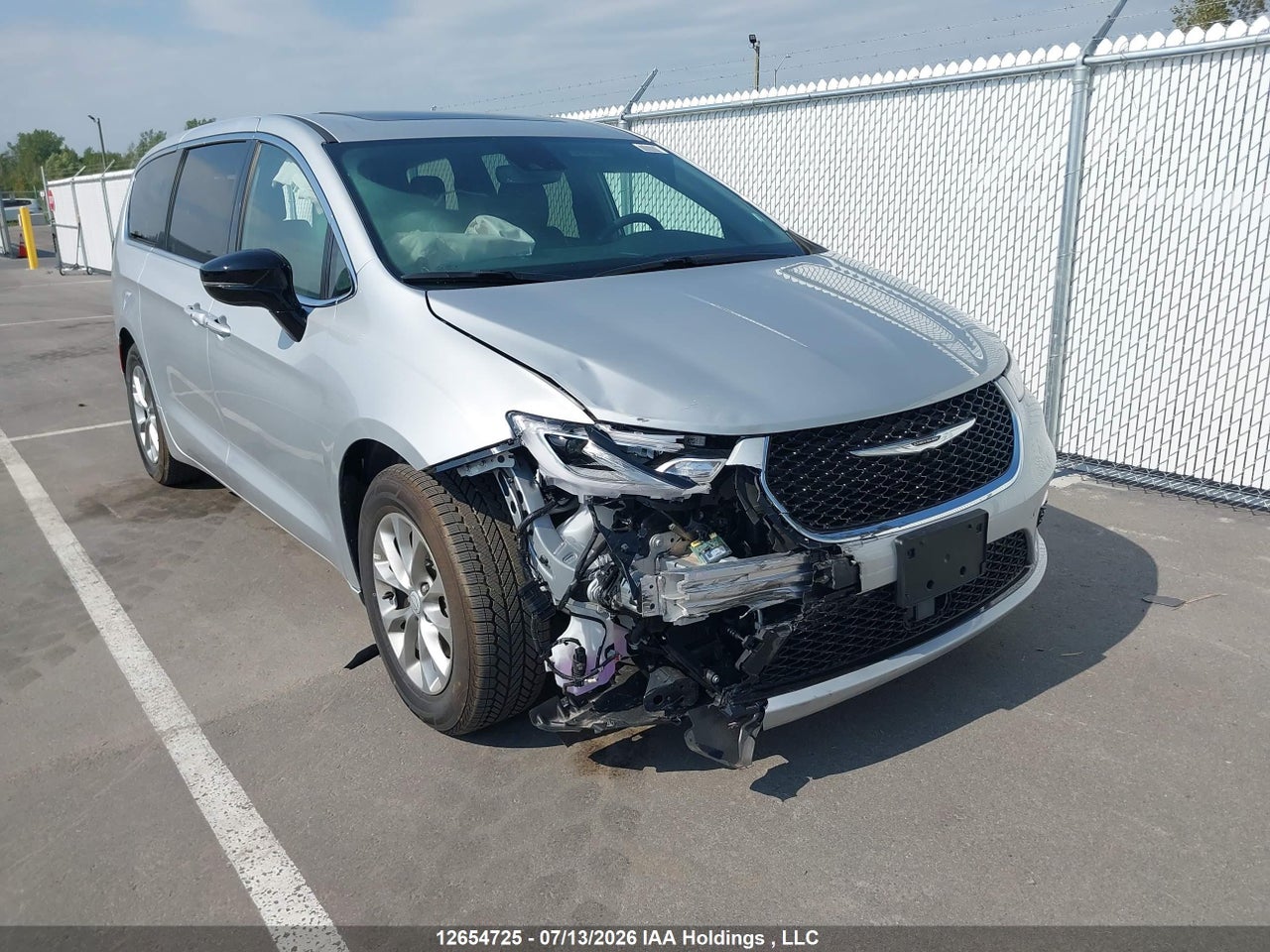 2026 CHRYSLER PACIFICA LIMITED thumbnail 2
