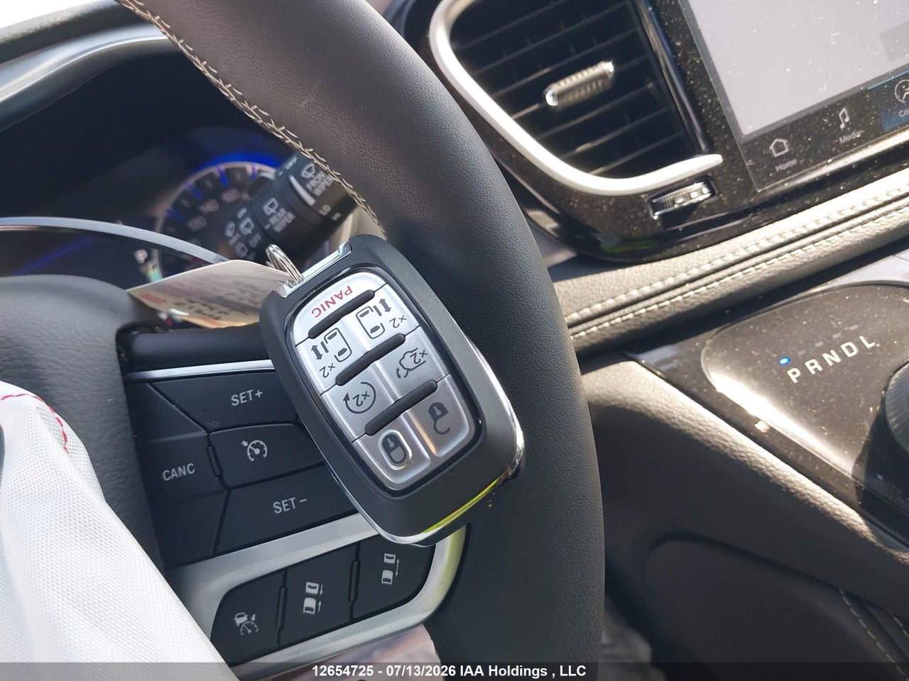 2026 CHRYSLER PACIFICA LIMITED thumbnail 12