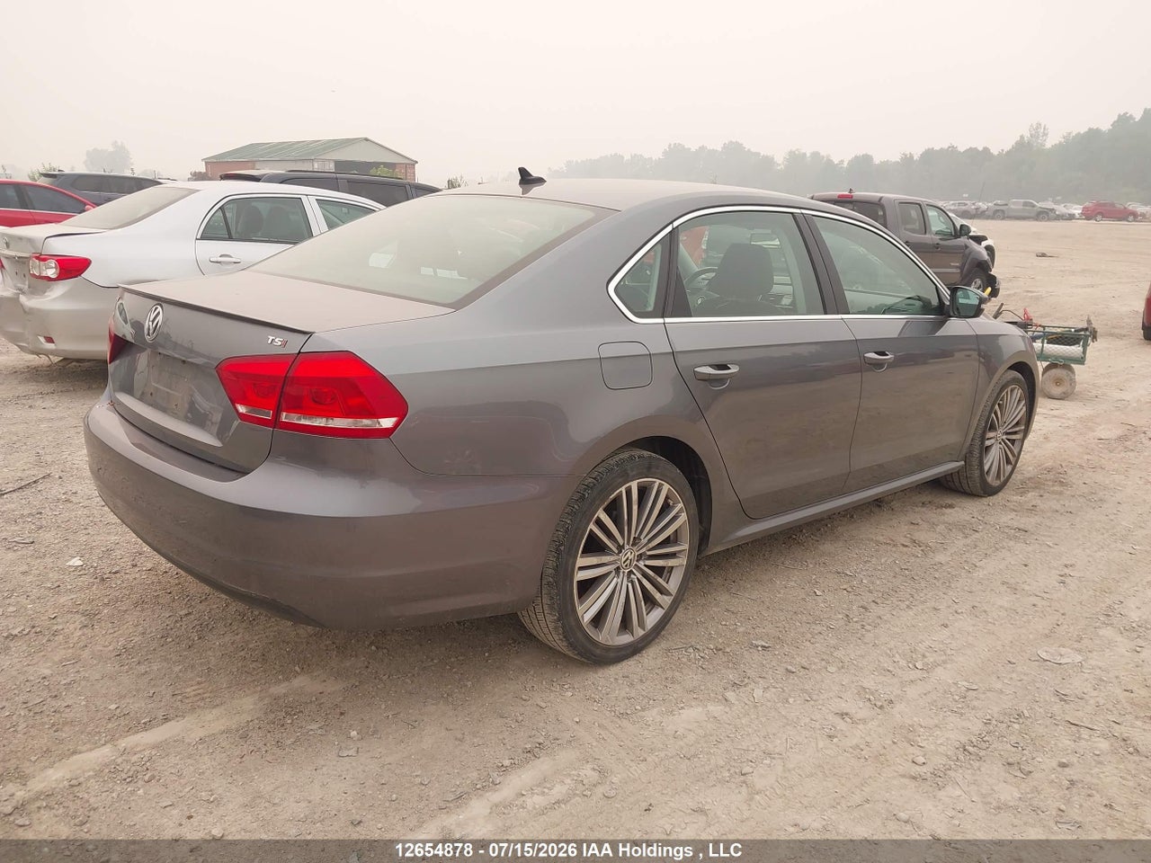 2015 VOLKSWAGEN PASSAT 1.8 TSI COMFORTLINE thumbnail 5