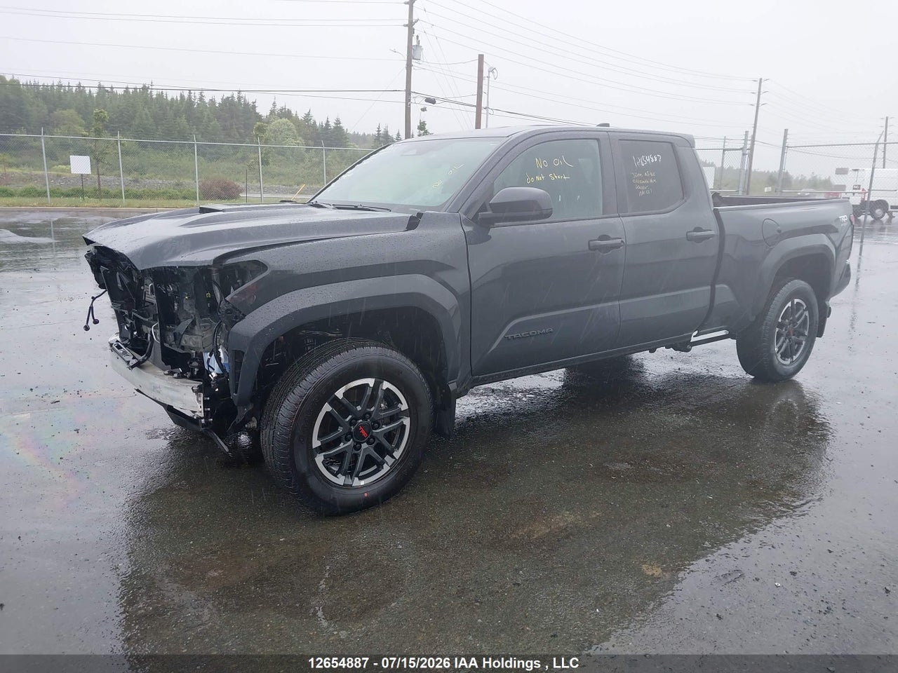 2025 TOYOTA TACOMA thumbnail 3