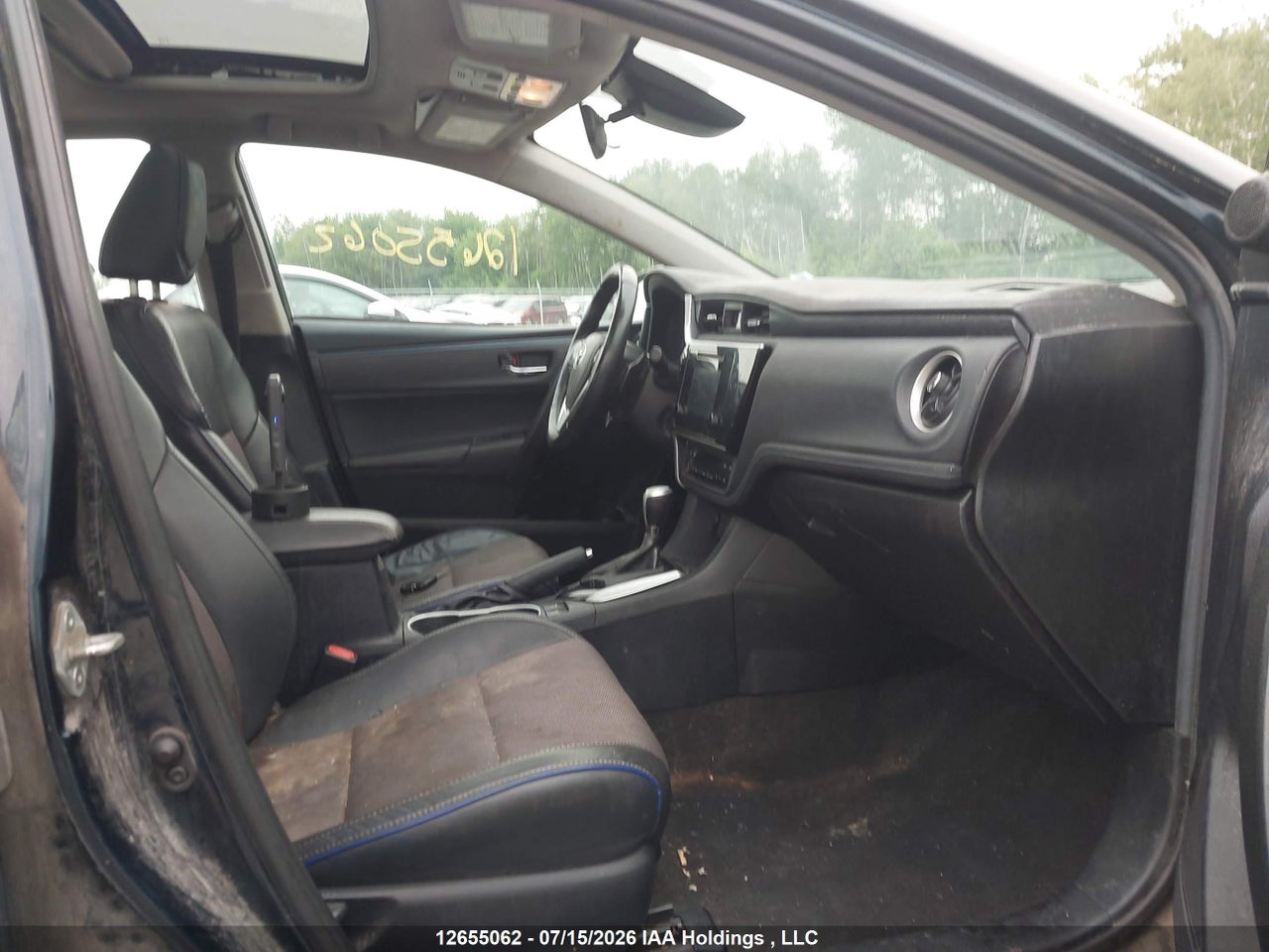 2017 TOYOTA COROLLA SE thumbnail 6