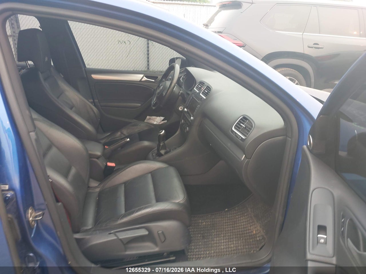 2012 VOLKSWAGEN GOLF R thumbnail 6