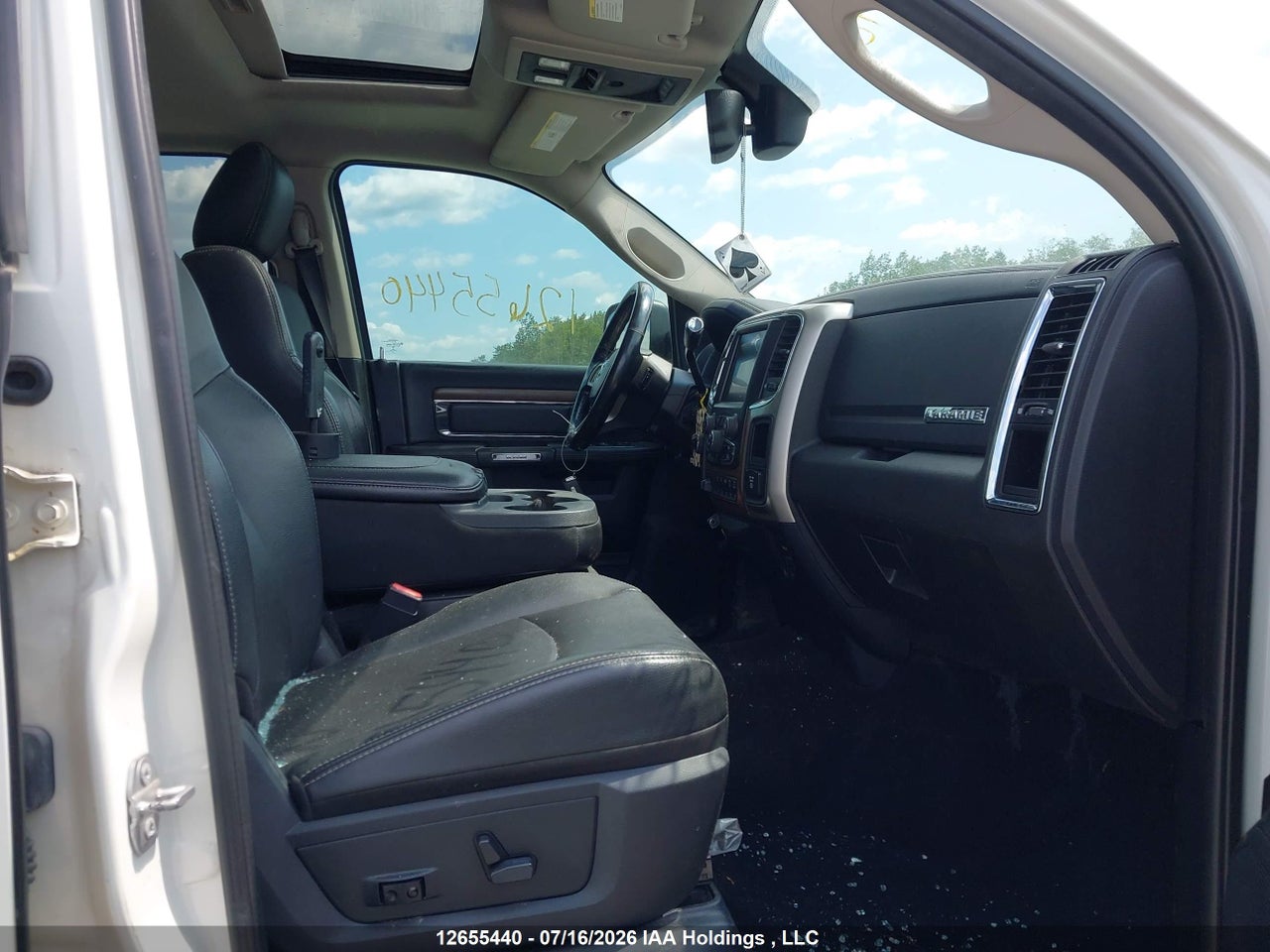 2016 RAM 2500 LARAMIE thumbnail 6
