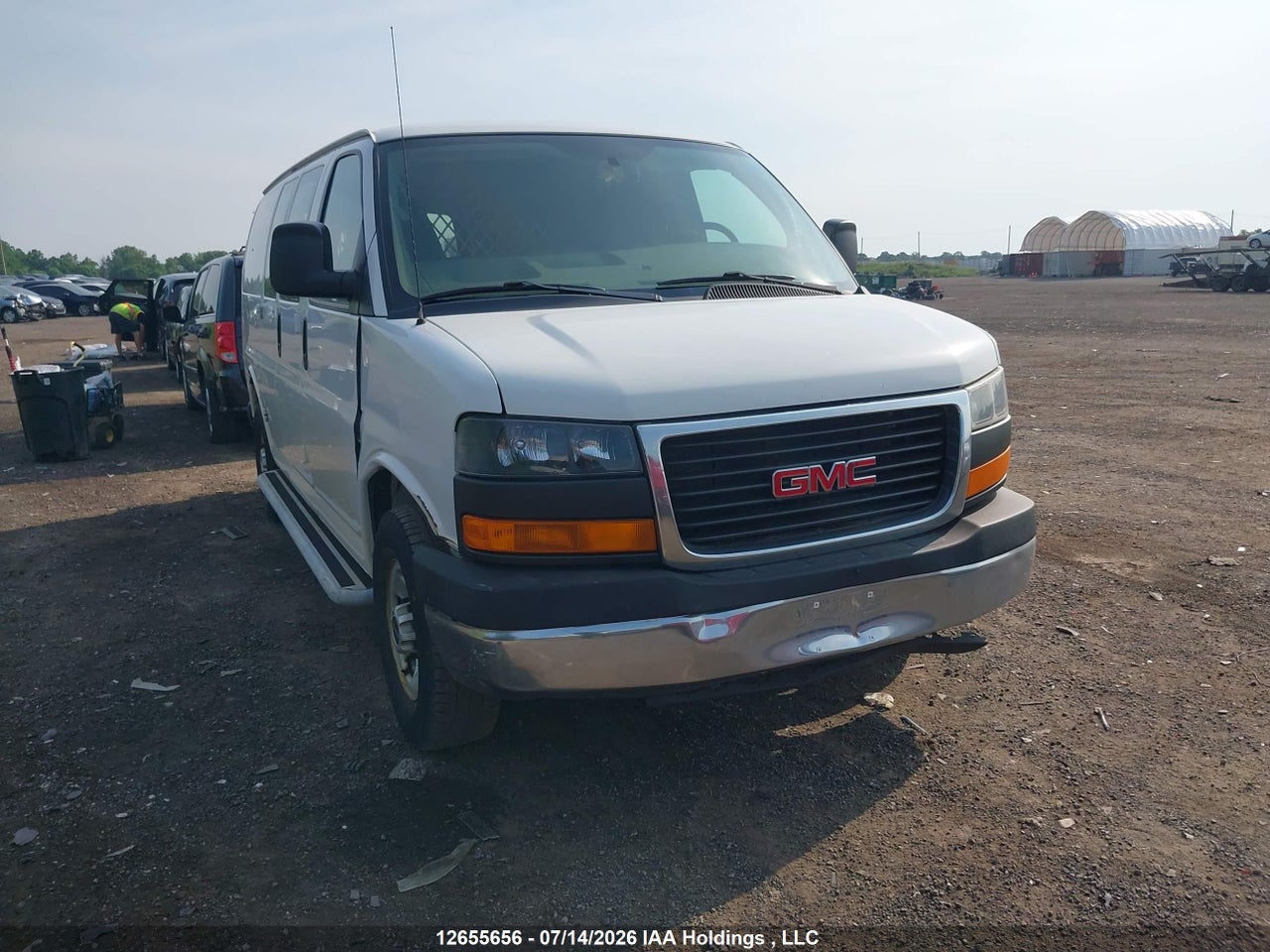 2015 GMC SAVANA thumbnail 2
