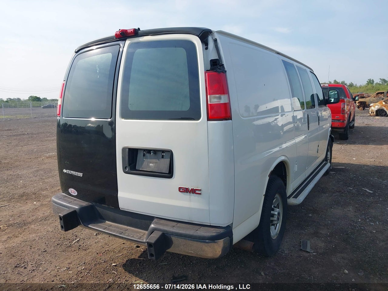2015 GMC SAVANA thumbnail 5