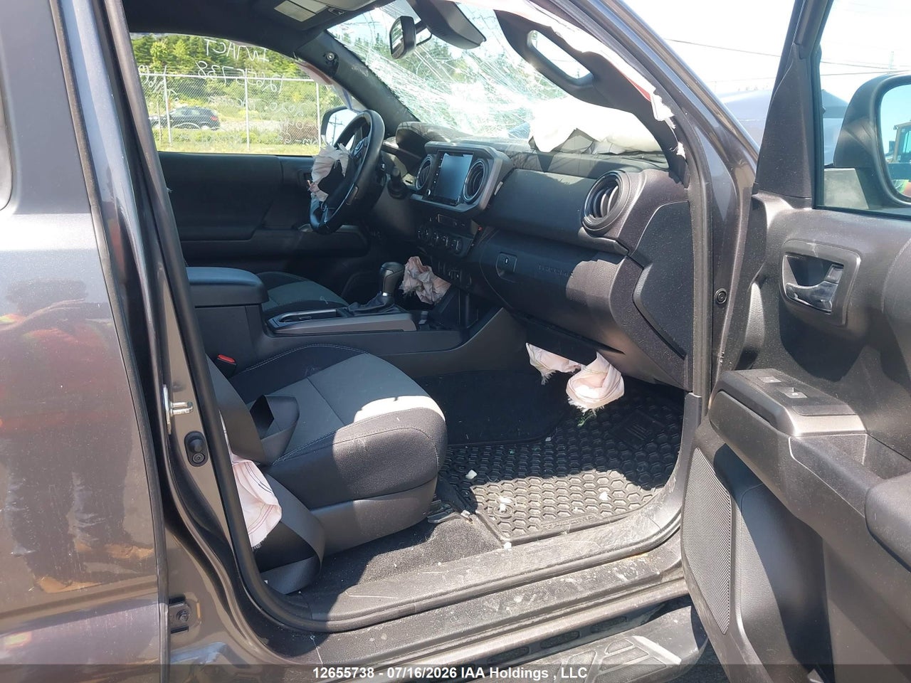 2020 TOYOTA TACOMA thumbnail 6