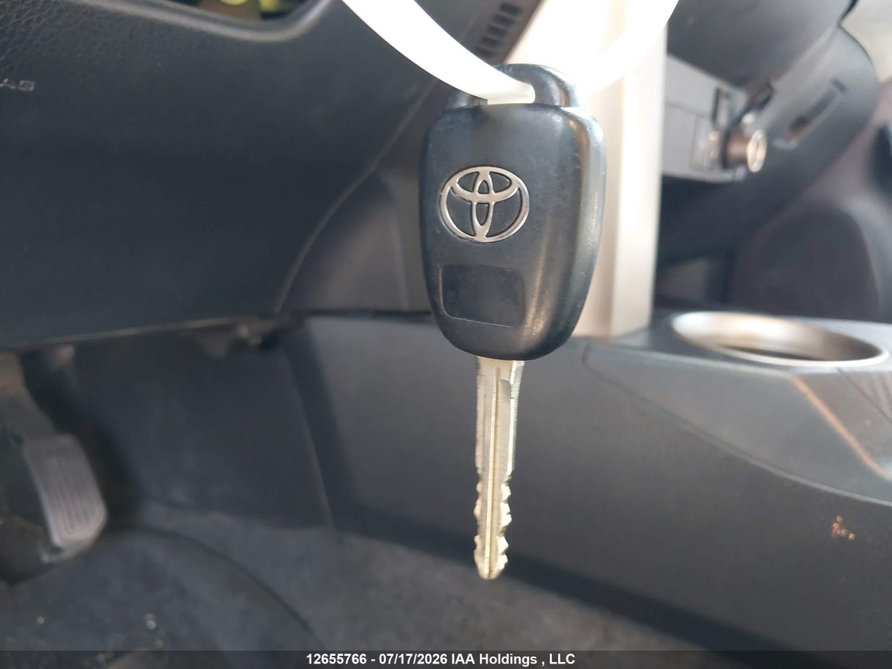 2013 TOYOTA RAV4 LE thumbnail 12