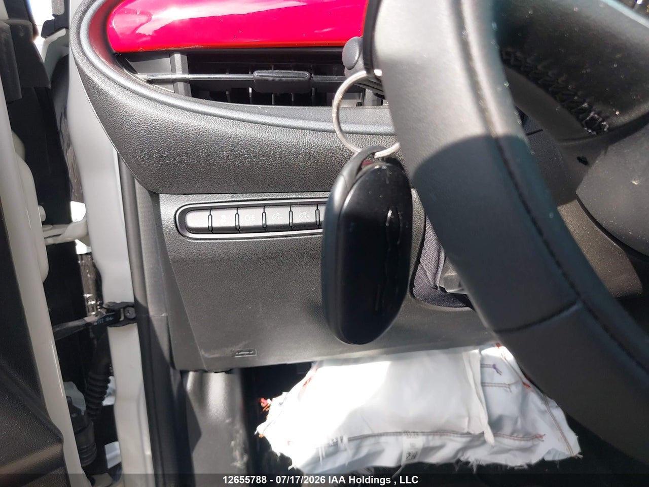 2025 FIAT 500E BEV RED thumbnail 12