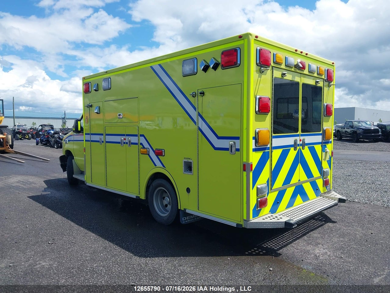 2024 FORD ECONOLINE E350 SUPER DUTY CUTAWAY VAN thumbnail 4