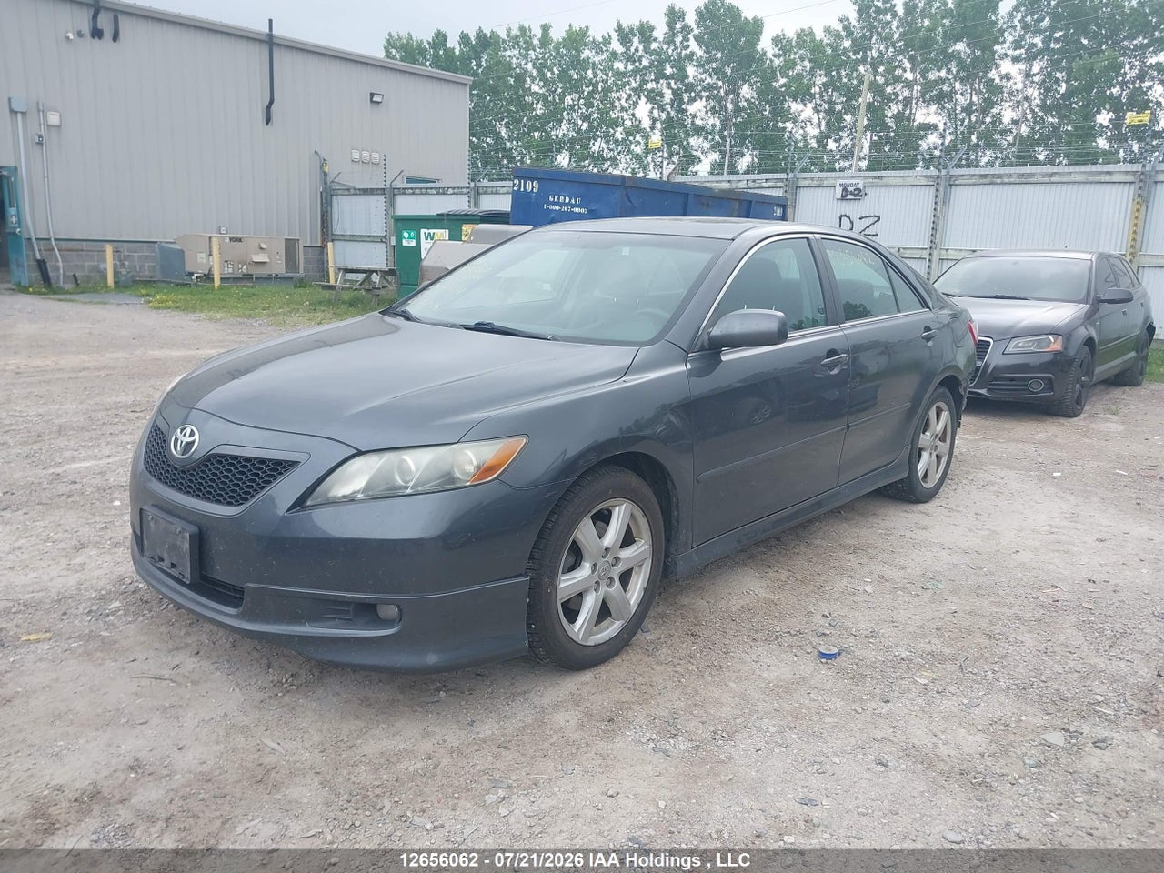 2009 TOYOTA CAMRY SE/LE/XLE thumbnail 3