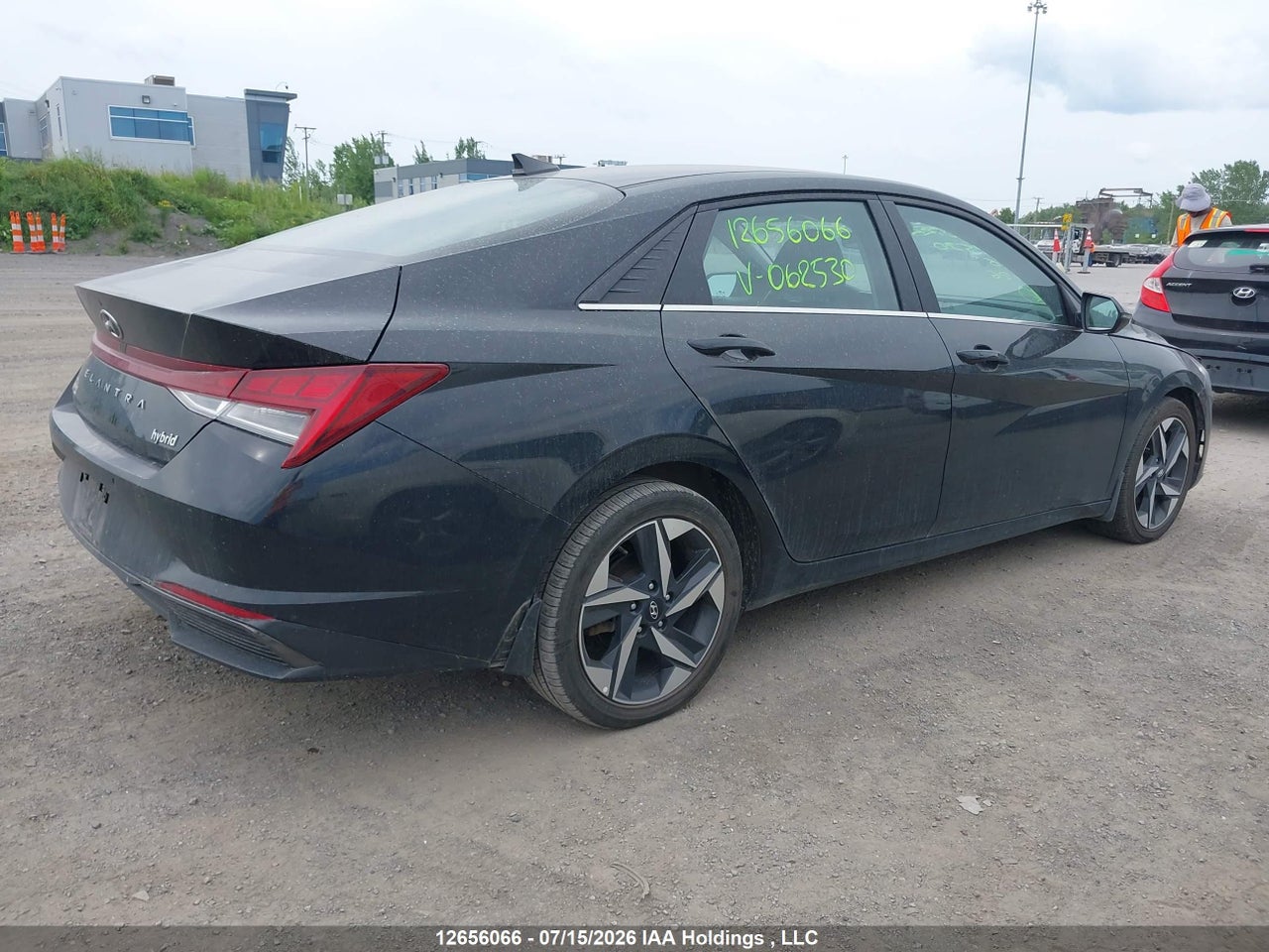2023 HYUNDAI ELANTRA HYBRID LUXURY thumbnail 5