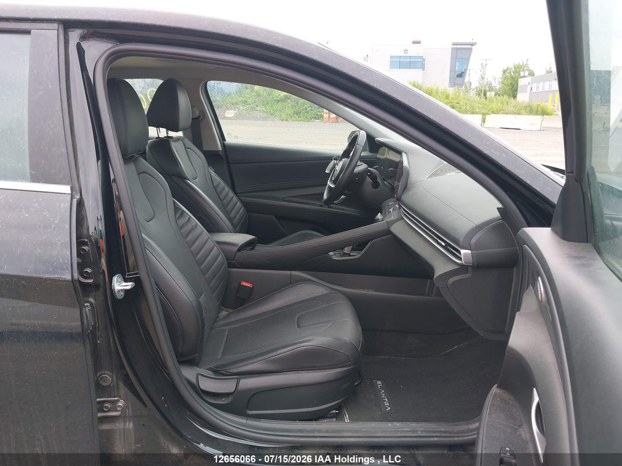 2023 HYUNDAI ELANTRA HYBRID LUXURY thumbnail 6
