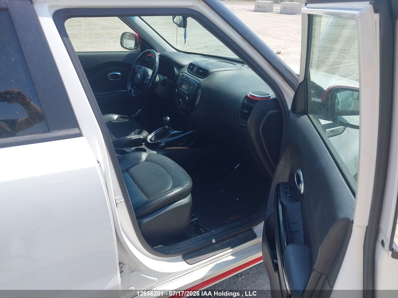 2014 KIA SOUL SX/SX LUXURY/TWO-TONE FATHOM BLUE/WHITE SPECIAL EDITION/TWO-TONE INFERNO RED thumbnail 6